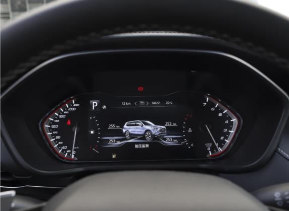 上汽大通MAXUS D90 Pro 2021款 2.0T 汽油两驱豪华版 7座 中控类   仪表盘