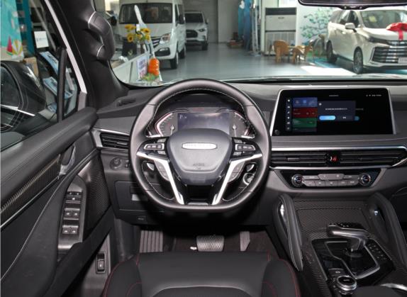 上汽大通MAXUS D90 Pro 2021款 2.0T 柴油四驱畅享版 6座 中控类   驾驶位