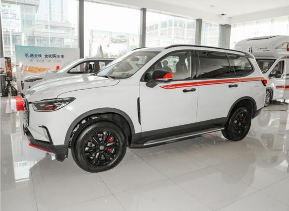 上汽大通MAXUS D90 Pro 2021款 2.0T 柴油四驱畅享版 7座 外观   正侧