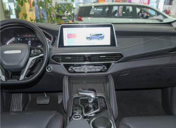 上汽大通MAXUS D90 Pro 2021款 2.0T 汽油四驱精英特别版 7座 中控类   中控台