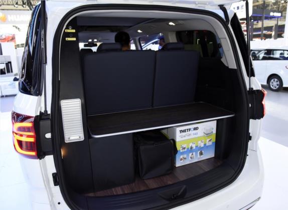 上汽大通MAXUS G20房车 2021款 2.0T 旅行家自行式B型房车时光版 车厢座椅   后备厢
