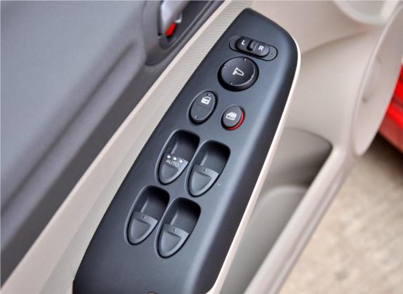 思铭 2012款 1.8L 自动 车厢座椅   门窗控制