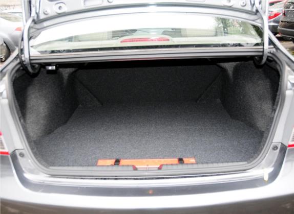 思铭 2012款 1.8L 手动 车厢座椅   后备厢