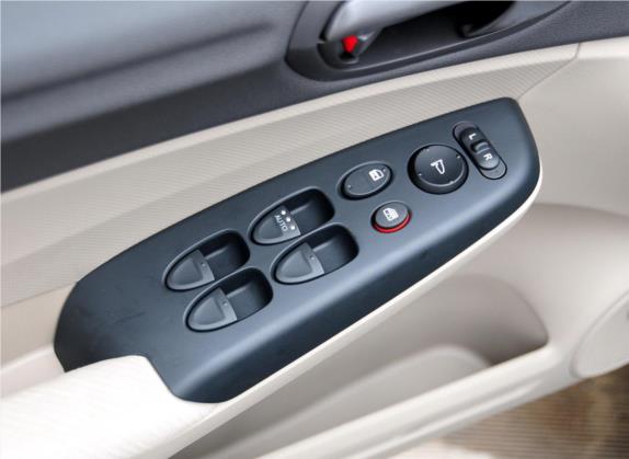 思铭 2012款 1.8L 手动 车厢座椅   门窗控制