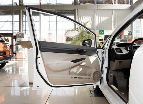 思铭 2015款 1.8L 自动豪华版 车厢座椅   前门板