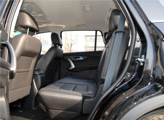 SWM斯威X7 2016款 1.5T 手动豪华型 7座 车厢座椅   后排空间