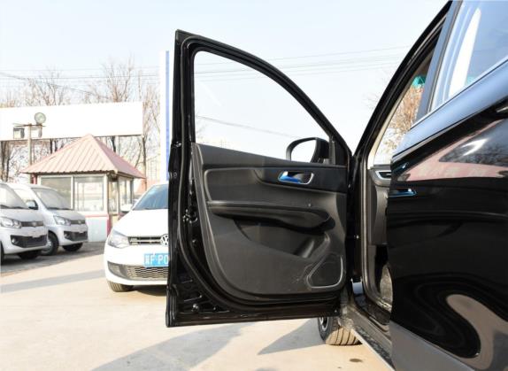 SWM斯威X7 2016款 1.5T 手动豪华型 7座 车厢座椅   前门板