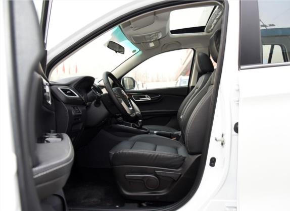SWM斯威X7 2018款 1.8L 手动舒适型 7座 车厢座椅   前排空间