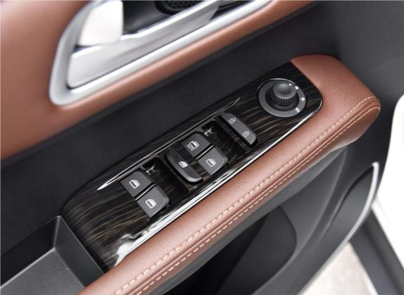 SWM斯威X7 2018款 1.5T 自动智享型 7座 车厢座椅   门窗控制