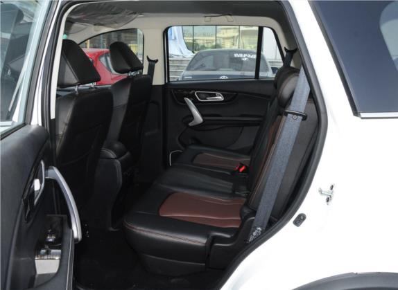 SWM斯威X7 2018款 改款 1.8L 手动舒适版 7座 车厢座椅   后排空间