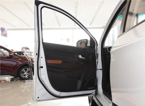 SWM斯威X3 2018款 1.5L 手动风尚型 车厢座椅   前门板