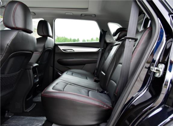 SWM斯威G01 2018款 1.5T 自动傲UP 车厢座椅   后排空间