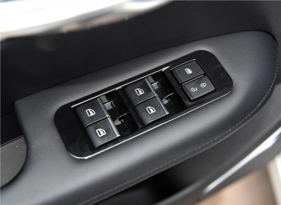 SWM斯威G01 2018款 1.5T 自动智UP 车厢座椅   门窗控制