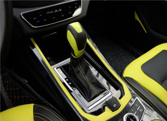 SWM斯威G01 2018款 F版 1.5T 自动战F 中控类   挡把