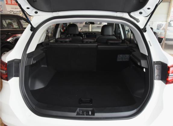 SWM斯威G01 2019款 1.5T 手动优UP 国V 车厢座椅   后备厢