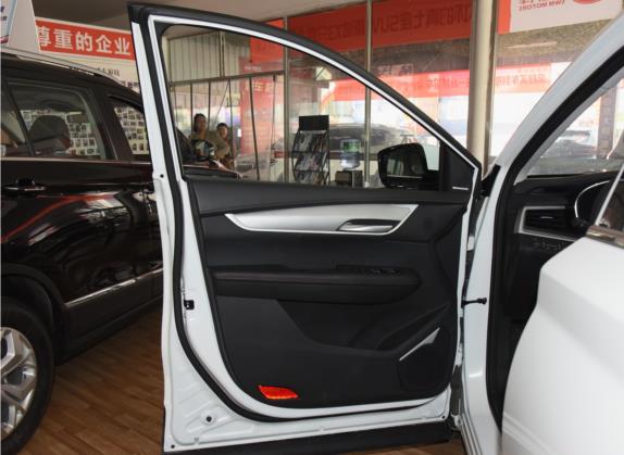 SWM斯威G01 2019款 1.5T 手动优UP 国V 车厢座椅   前门板