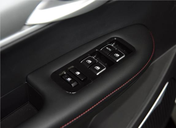 SWM斯威G01 2019款 1.5T 自动优UP 国V 车厢座椅   门窗控制