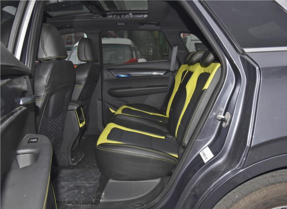 SWM斯威G01 2019款 F版 1.5T 自动钻粉版 国V 车厢座椅   后排空间
