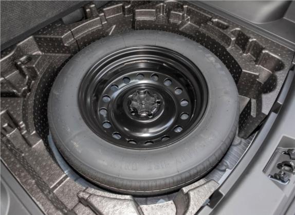 SWM斯威G01 2019款 1.5T 自动智UP 国VI 其他细节类   备胎
