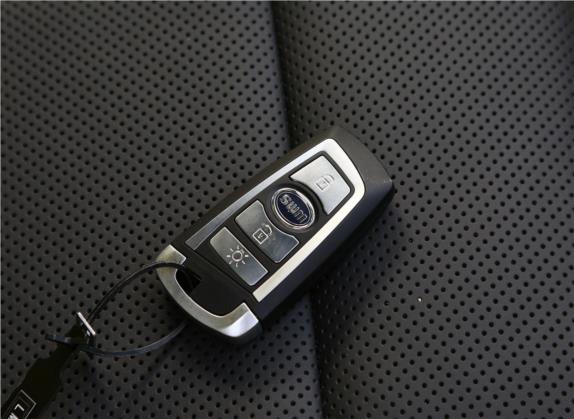SWM斯威G01 2019款 F版 1.5T 手动金粉版 国VI 其他细节类   钥匙