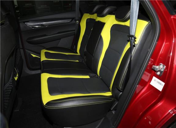 SWM斯威G01 2019款 F版 1.5T 自动钻粉版 国VI 车厢座椅   后排空间