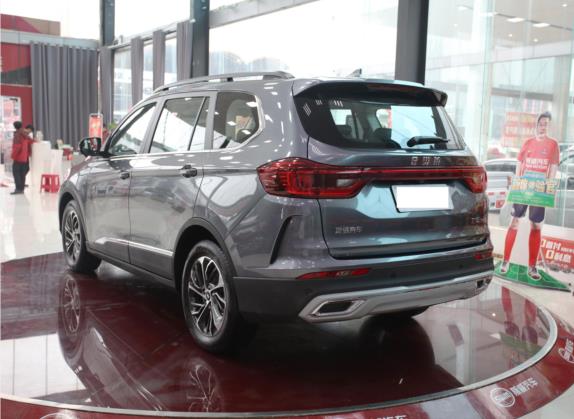 SWM斯威G05 2021款 PRO 1.5T 自动尊贵型 7座 外观   斜后