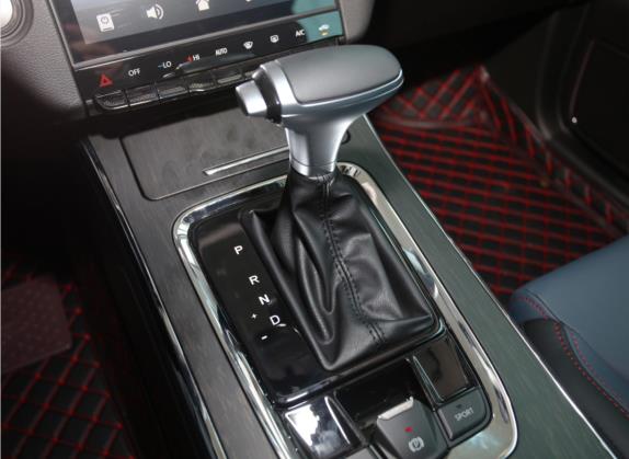 SWM斯威G05 2021款 PRO 1.5T 自动尊贵型 7座 中控类   挡把