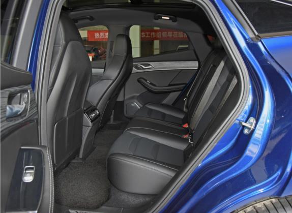 赛力斯SF5 2020款 四驱高性能运动版 车厢座椅   后排空间