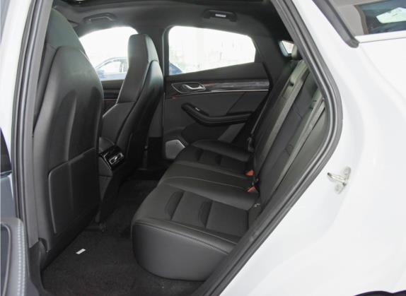 赛力斯SF5 2020款 两驱高性能运动版 车厢座椅   后排空间