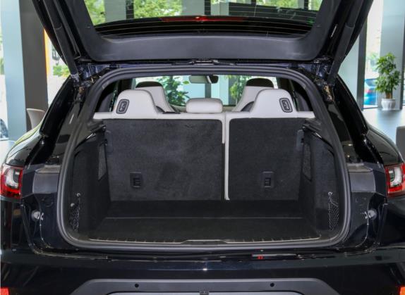 赛力斯SF5 2020款 改款 四驱高性能版 车厢座椅   后备厢