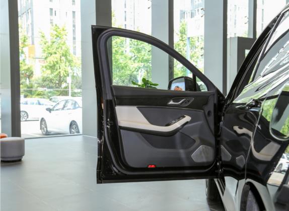 赛力斯SF5 2020款 改款 四驱高性能版 车厢座椅   前门板