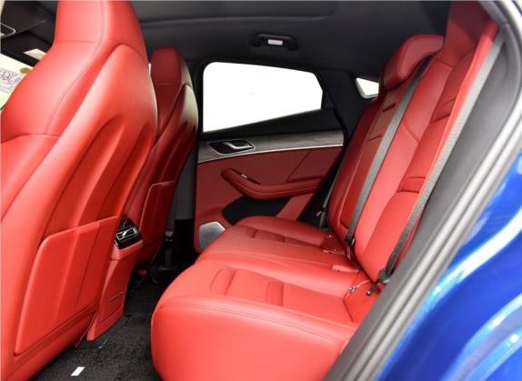 赛力斯SF5 2021款 华为智选四驱版 车厢座椅   后排空间