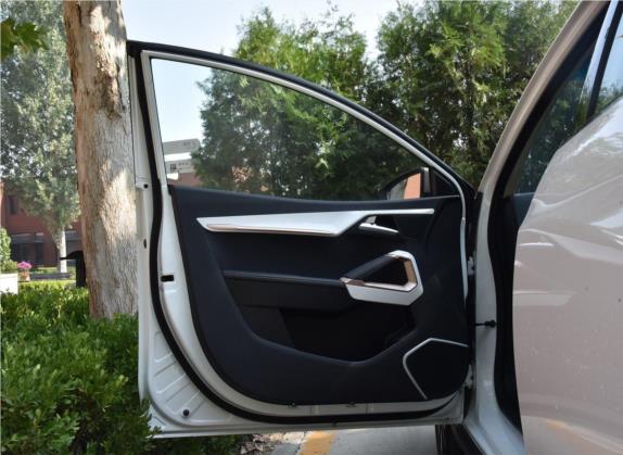 思皓E20X 2020款 不凡版 车厢座椅   前门板