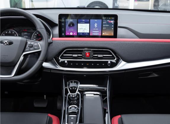 思皓X8 2021款 300T DCT领先智联版 5座 中控类   中控台