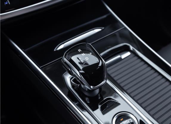 思皓X8 2021款 300T DCT领先智联版 5座 中控类   挡把