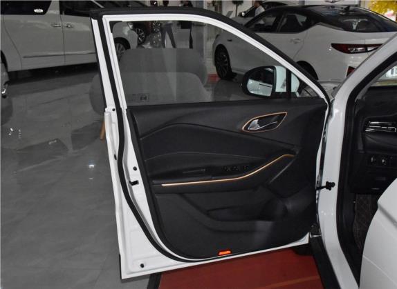 思皓E40X 2021款 银甲版 车厢座椅   前门板