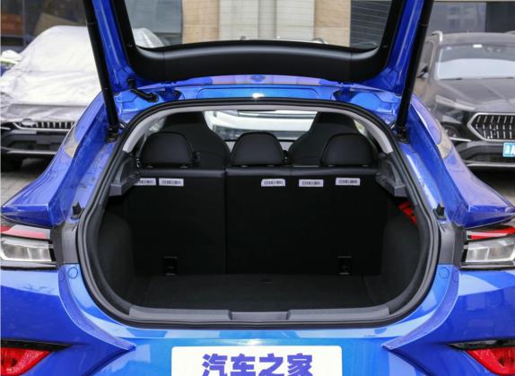 思皓A5 2021款 1.5T CVT旗舰型 车厢座椅   后备厢