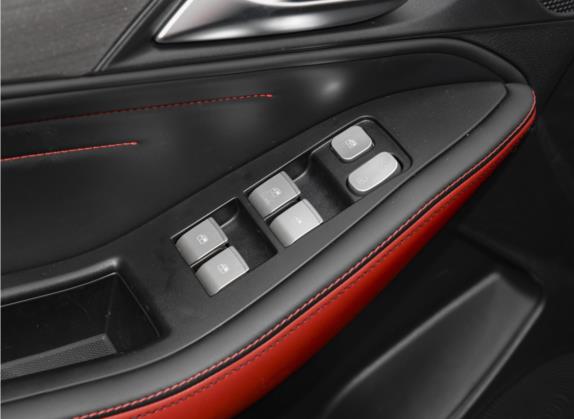 思皓A5 2022款 1.5T CVT青春版 车厢座椅   门窗控制