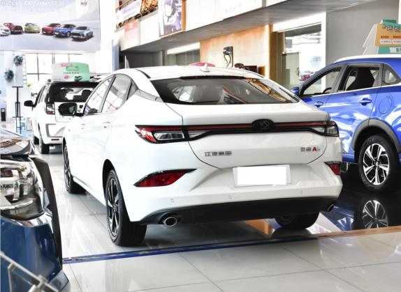 思皓A5 2023款 1.5T CVT豪华舒享型 外观   斜后
