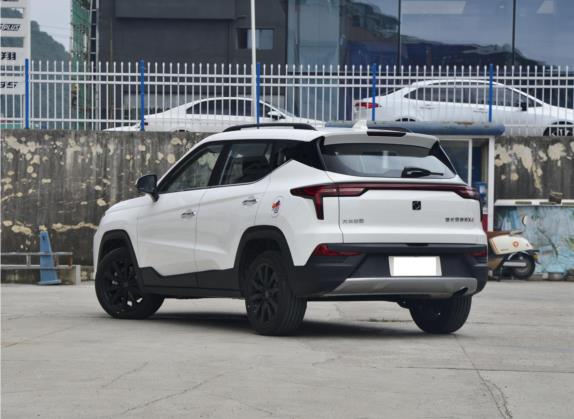思皓X4 2022款 1.5T CVT酋长定制版 外观   斜后