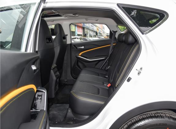 思皓X6 2022款 1.5T DCT先锋版 车厢座椅   后排空间