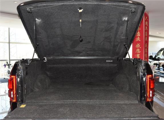 SHELBY F-150 2019款 5.0 SC 越野版 车厢座椅   后备厢