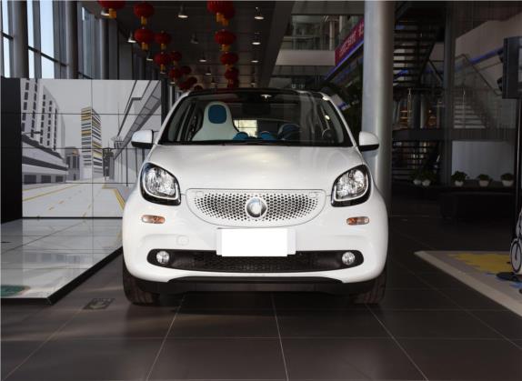 smart forfour 2016款 0.9T 66千瓦极致版 外观   正前