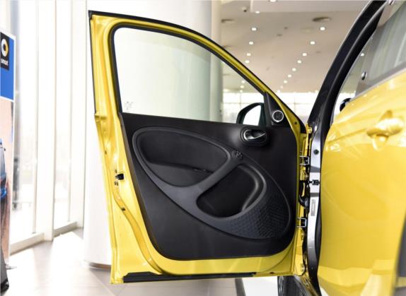smart forfour 2016款 0.9T 66千瓦特别版 车厢座椅   前门板