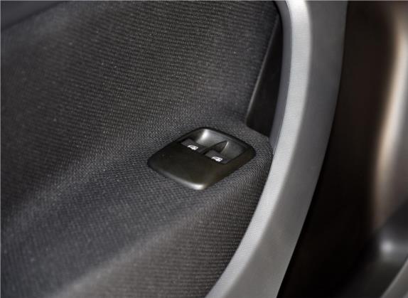 smart forfour 2016款 0.9T 66千瓦特别版 车厢座椅   门窗控制