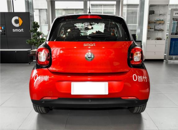 smart forfour 2018款 0.9T 66千瓦先锋版 外观   正后