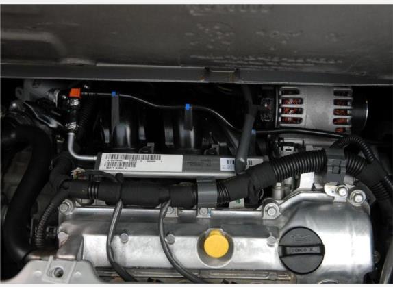 smart fortwo 2009款 1.0 MHD 硬顶 标准版 其他细节类   发动机舱