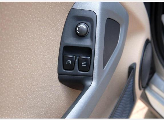 smart fortwo 2009款 1.0 MHD 硬顶 标准版 车厢座椅   门窗控制