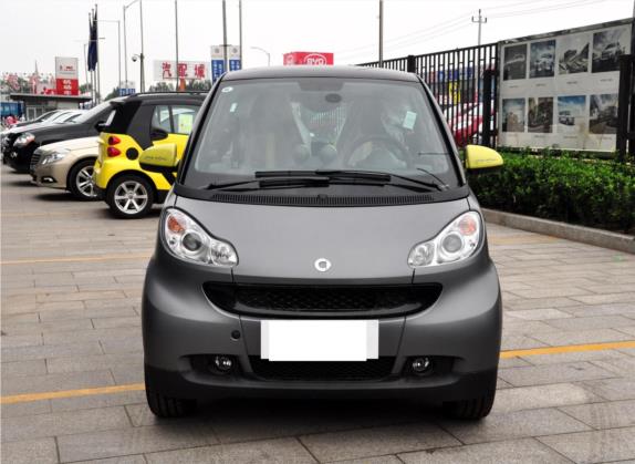 smart fortwo 2010款 1.0 硬顶 哑光灰限量版 外观   正前