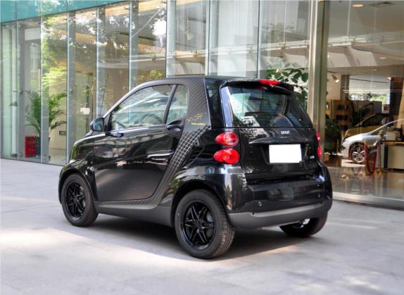 smart fortwo 2011款 1.0 MHD 科比特别版 外观   斜后